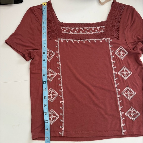 American Eagle Soft & Sexy Rose Pink Mauve Embroidered Square Neck Top Size SM - Picture 9 of 10